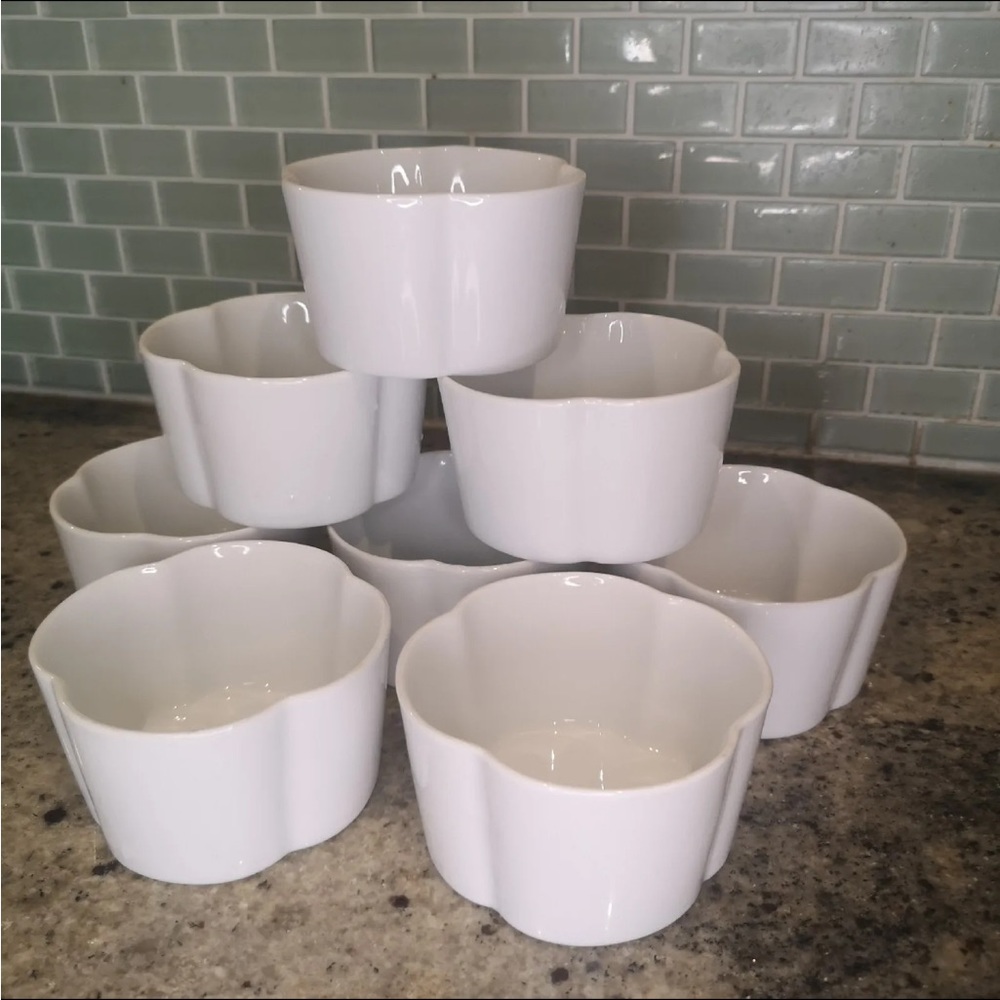MODA White Fine Quality Porcelain Ceramic Bowl - 8 x Ruffled Edge 200 ml each.